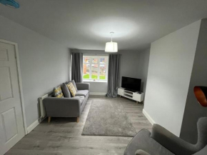 3 Bed House Low Fell Perfect for Groups and Contractors Sleeps 5